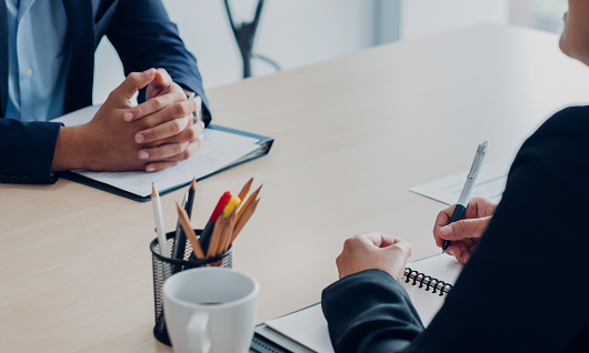 AI 기반 체계적 평가 및 결과 피드백 제공